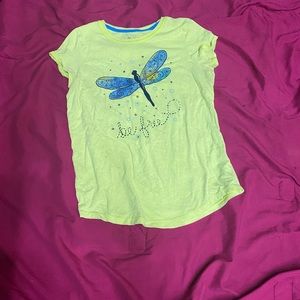 Cute “Be free” shirt